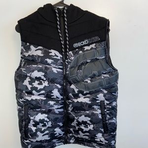Ecko vest